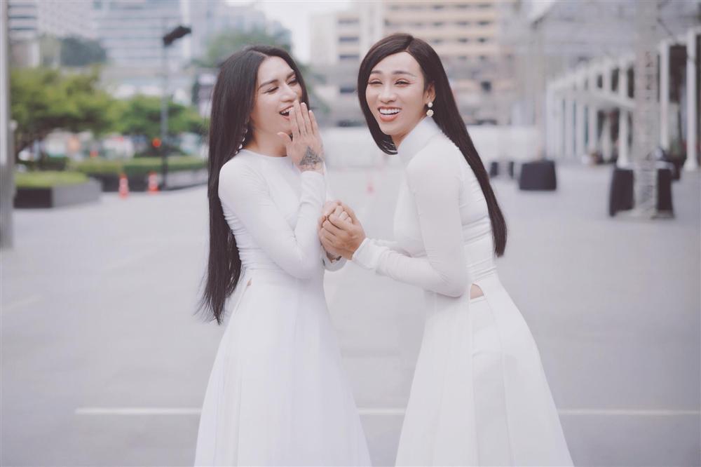 Đi đám cưới Kim Nhã, BB Trần - Hải Triều tranh thủ cho ra lò bộ ảnh áo dài chất lừ tại Thái Lan-2