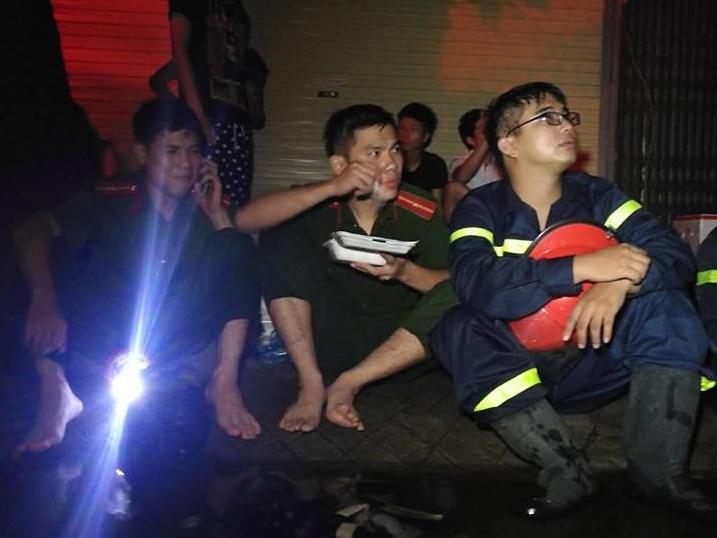 Phát hiện xác chết trong khu nhà trọ bị cháy của ông Hiệp Khùng-9