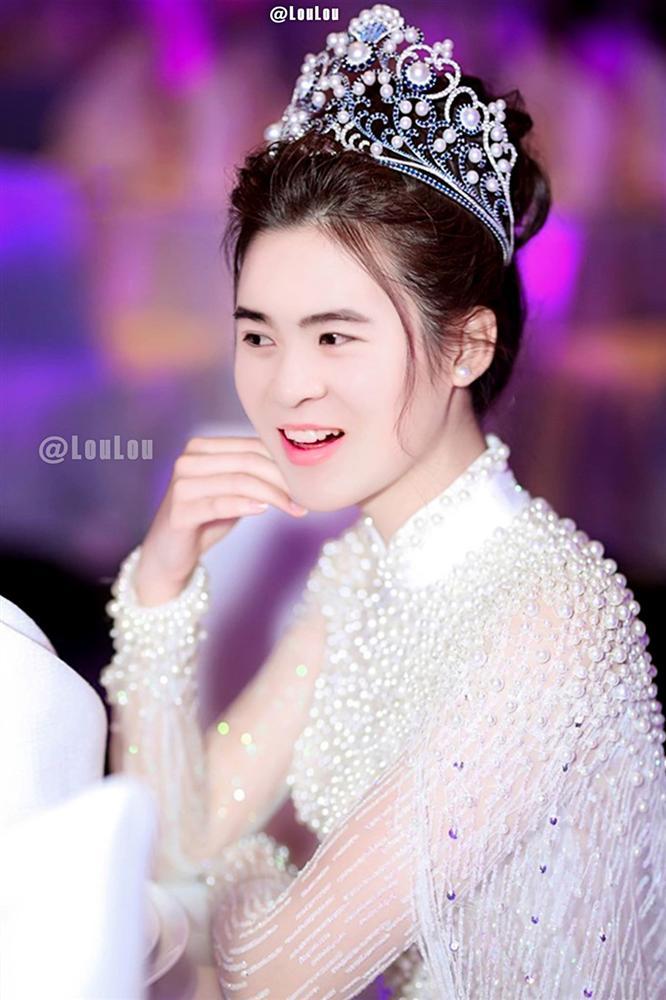 Loạt ảnh chế U23 Việt Nam - ai sẽ đăng quang nếu thi hoa hậu?-11