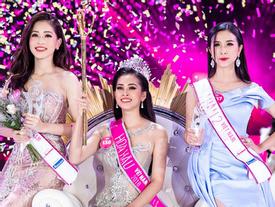 Top 3 Hoa hậu trổ tài tiếng Anh: Chỉ một người nói lưu loát, 2 người còn lại bị chê phát âm như tiếng Lào Top 3 Hoa hậu trổ tài tiếng Anh: Chỉ một người nói lưu loát, 2 người còn lại bị chê phát âm như tiếng Lào