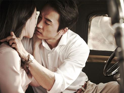 Vợ trẻ bị ném đá vì quan điểm chấp nhận chồng bóc bánh trả tiền nhưng không được ngoại tình