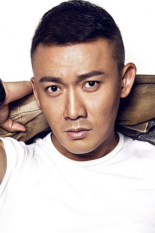 Hoàn Châu Cách Cách phiên bản mới: Hứa Khải vai Ngũ Aca, Địch Lệ Nhiệt Ba là Hàm Hương?-10