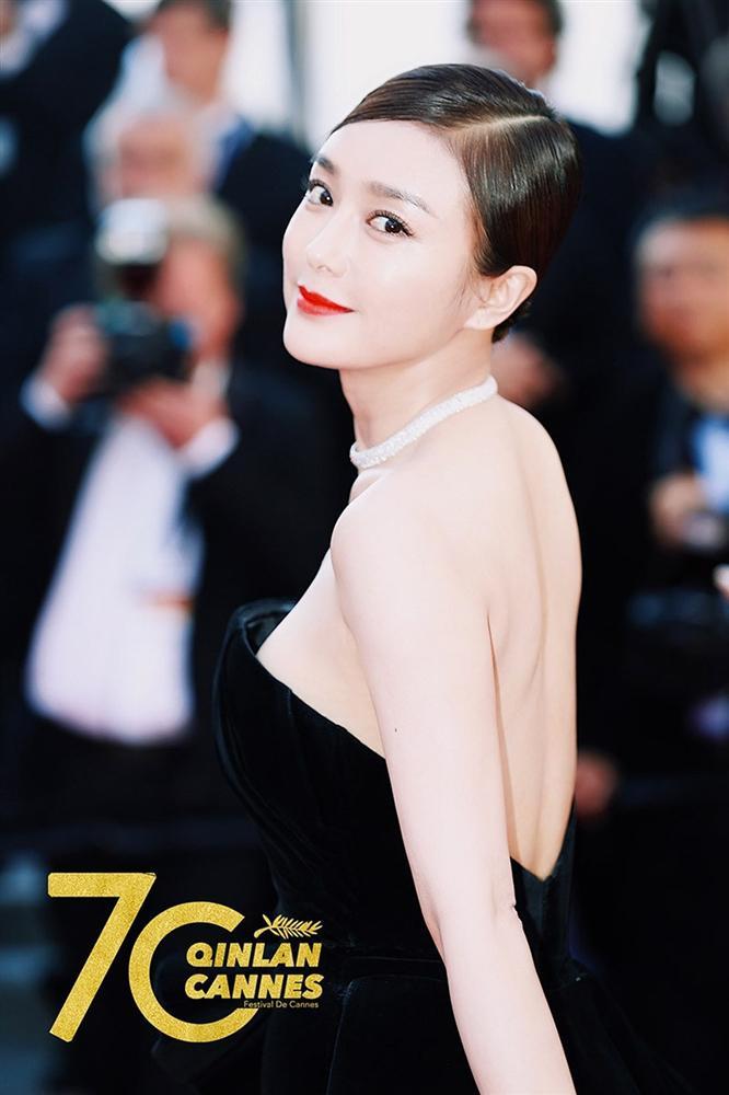 Hoàn Châu Cách Cách phiên bản mới: Hứa Khải vai Ngũ Aca, Địch Lệ Nhiệt Ba là Hàm Hương?-9