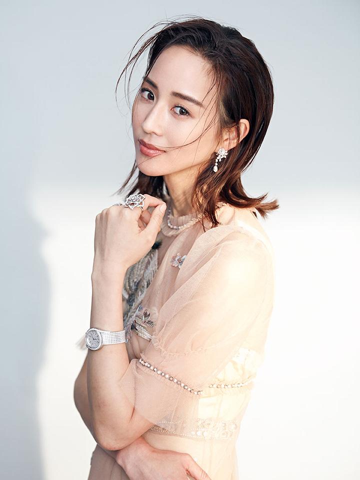 Hoàn Châu Cách Cách phiên bản mới: Hứa Khải vai Ngũ Aca, Địch Lệ Nhiệt Ba là Hàm Hương?-11