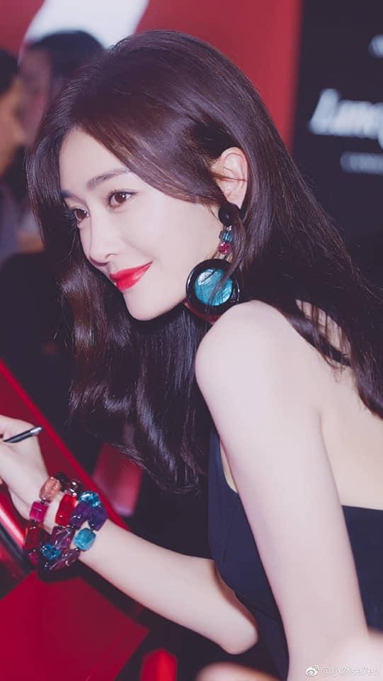 SAO MAKE OVER: Phi Thanh Vân xuống cấp gương mặt - An Nguy đẹp xuất sắc sau lời tuyên bố tình yêu-11