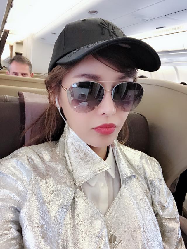 Tăng Thanh Hà cùng ông xã đi ăn uống hẹn hò với hội bạn thân-8