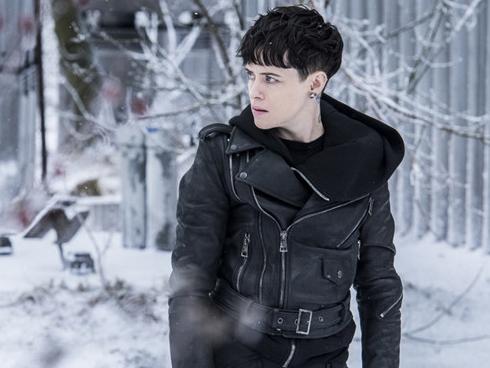 Sao 'Cô gái có hình xăm rồng’ từ chối mặc lót nâng ngực trong phần mới