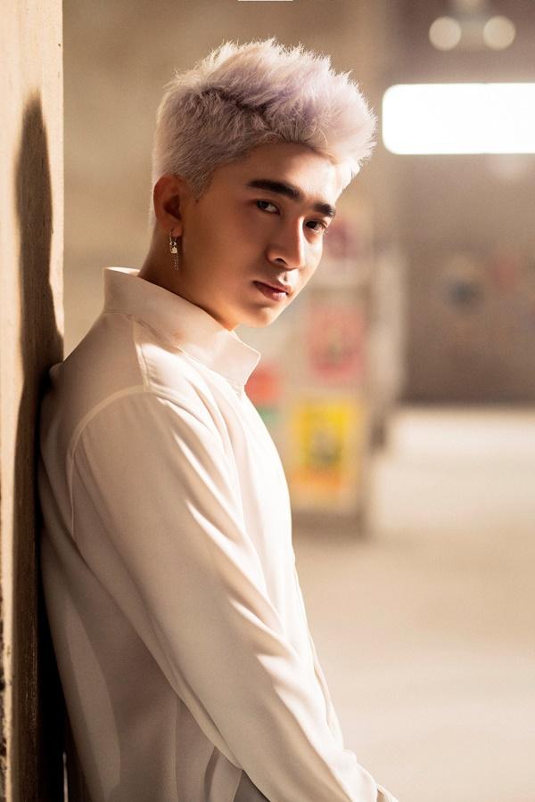 Cùng xem ngay những cảnh quay sexy bỏng tay của Chi Dân và Miu Lê-3