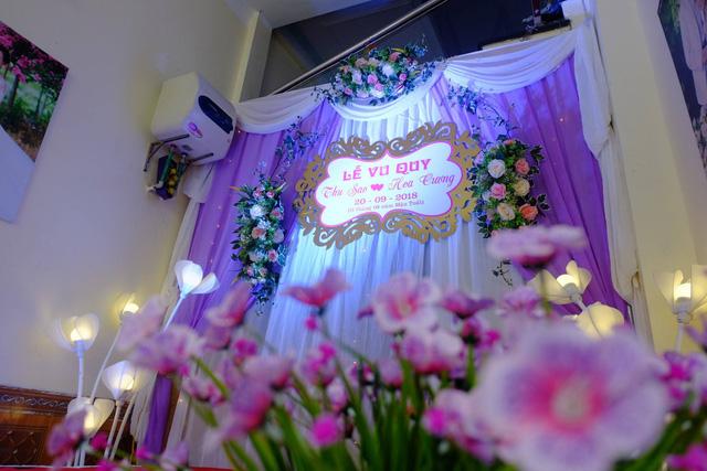 Cận cảnh không gian tiệc cưới sang trọng tại nhà cô dâu 61 tuổi lấy chú rể 26 tuổi ở Cao Bằng-3