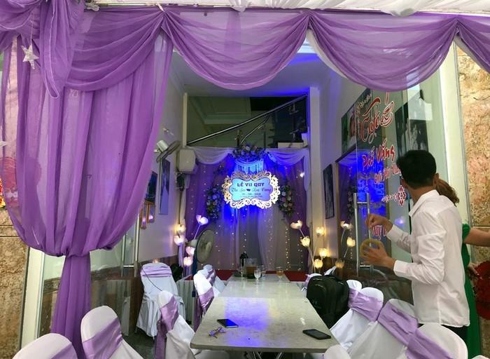 Cận cảnh không gian tiệc cưới sang trọng tại nhà cô dâu 61 tuổi lấy chú rể 26 tuổi ở Cao Bằng-10