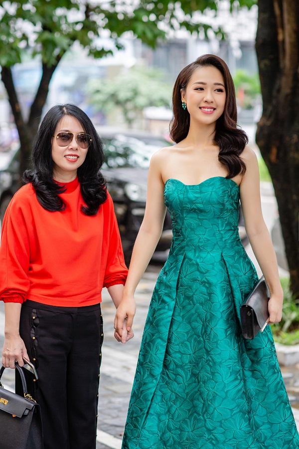 Gửi tâm thư tới con gái, mẹ đẻ top 15 Hoa hậu Việt Nam hối hận vì đã chủ mưu khiến con nặng tới 83 kg-3