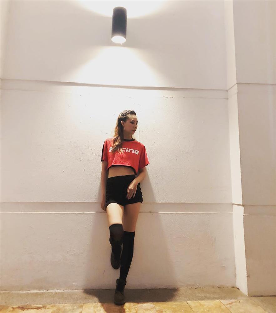 Hóa ra con gái ruột của lão Cấn ác nhất Quỳnh Búp Bê lại là dancer cá tính trong nhóm ST.319-10