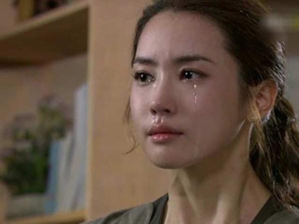 Chờ đợi 7 năm, tới khi quá lứa lỡ thì, anh phũ phàng chia tay yêu cô gái nhà giàu-2