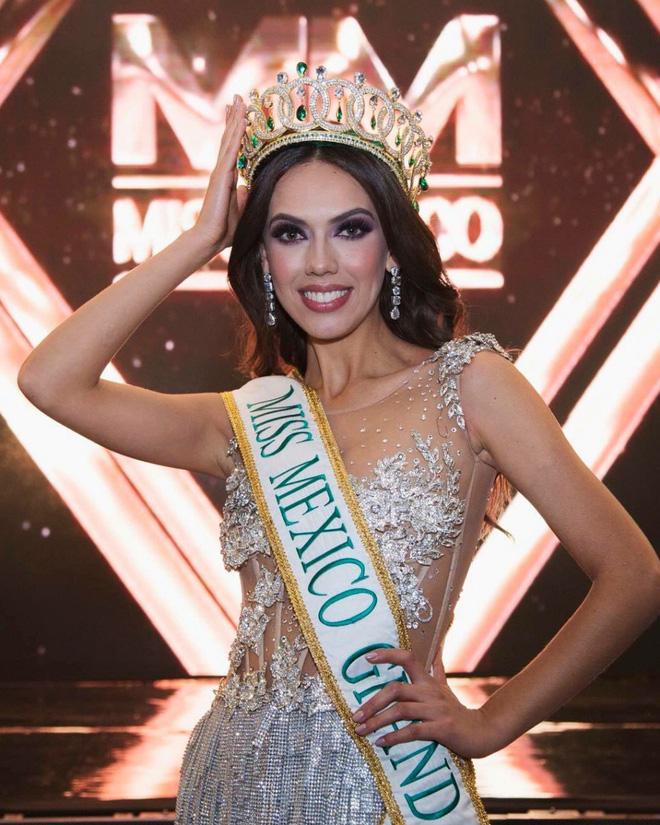 Á hậu Bùi Phương Nga có đủ đẹp để tranh vương miện Miss Grand 2018 khi đứng cạnh dàn mỹ nhân quốc tế?-7