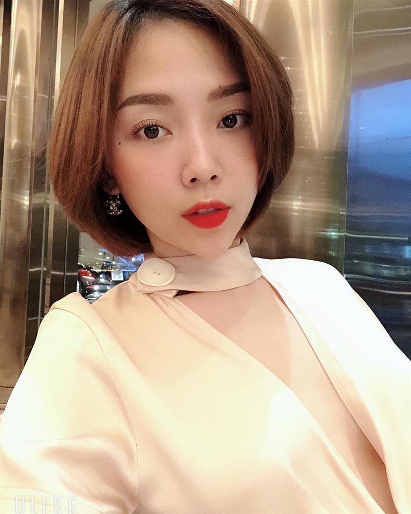 Bán nude trước ống kính, Ngọc Trinh tuyên bố: Phụ nữ đẹp nhất khi tự tin là chính mình-3