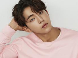Tài tử 'Tiên nữ cử tạ' Nam Joo Hyuk rớt nước mắt khi nói về gia cảnh nghèo khó Tài tử 'Tiên nữ cử tạ' Nam Joo Hyuk rớt nước mắt khi nói về gia cảnh nghèo khó