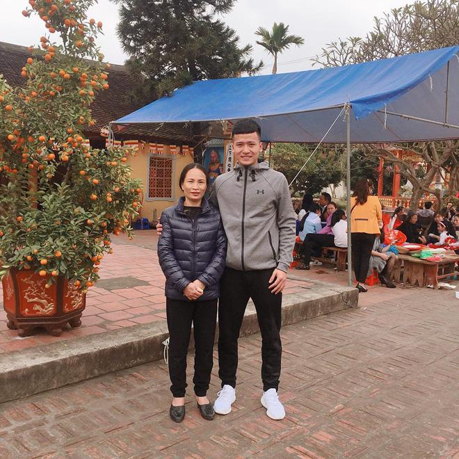 Thêm một thủ môn đẹp trai không kém Bùi Tiến Dũng, động lực cho fan girl ra sân cổ vũ-7