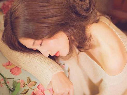 Mang thai ngay sau lần đầu trao thân, cô gái bất hạnh cầu cứu dân mạng