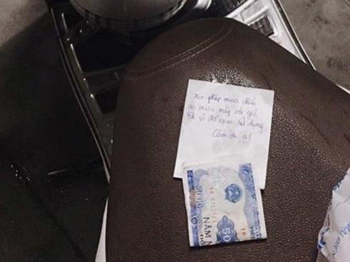 Lấy áo mưa của người lạ và để lại 5.000 đồng: Làm thế đúng hay sai?