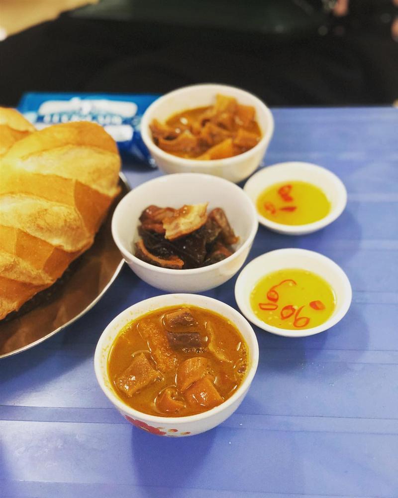 Bỏ túi những địa chỉ phá lấu bò hấp dẫn tại TP.HCM-2