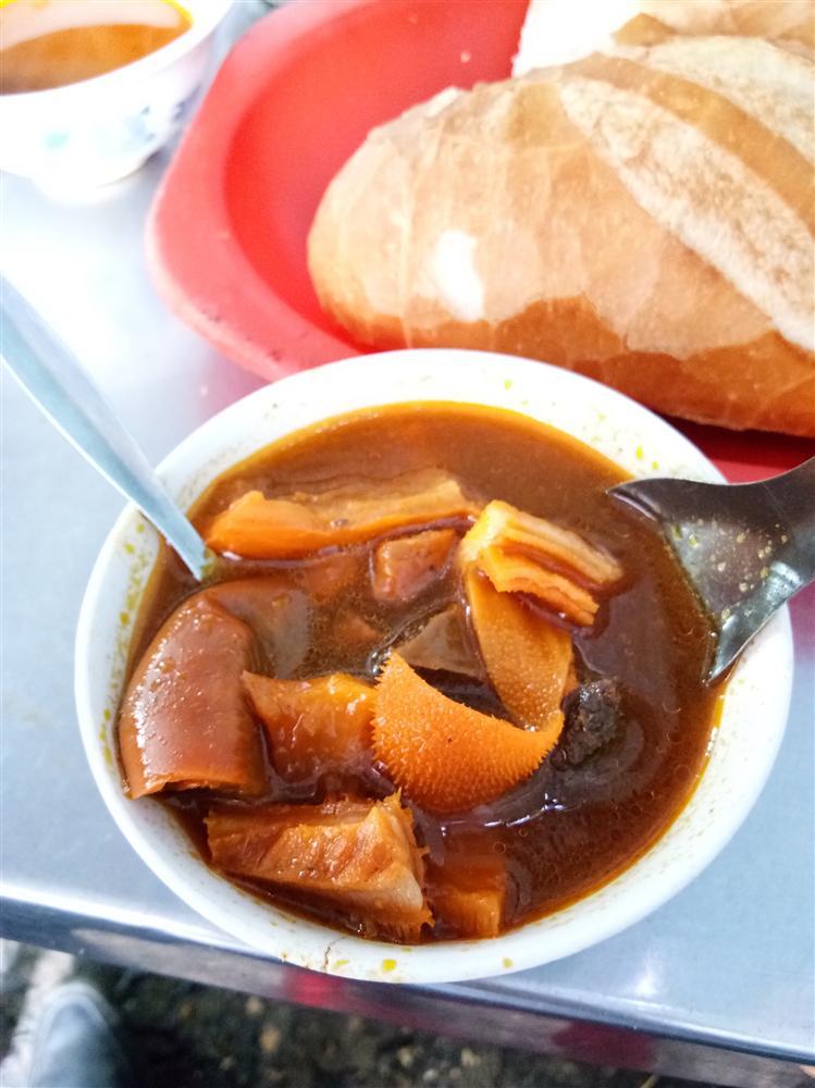 Bỏ túi những địa chỉ phá lấu bò hấp dẫn tại TP.HCM-12