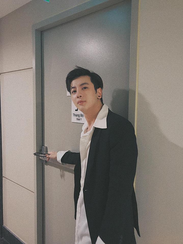 Hằng Túi liên tục thả thính khoe cận nhan sắc xinh đẹp khi ở những tháng giữa thai kì-8