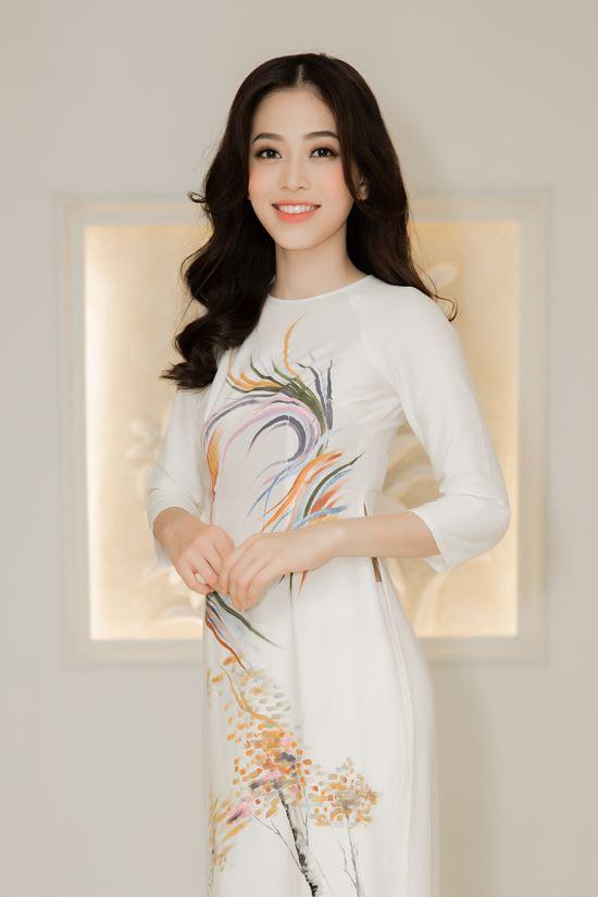 Á hậu Phương Nga: Tôi lấy chồng hơn 5 hoặc 7 tuổi, nhà có điều kiện-4