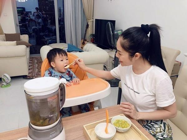 Bất ngờ cuộc sống của mỹ nữ thừa nhận từng có một đoạn tình cảm với Trấn Thành-9