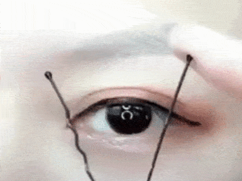 9 bí kíp 'thần thánh' giúp nàng vụng về cũng make-up dễ như trở bàn tay