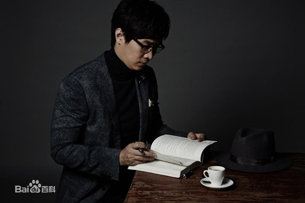 Chuyện tình lấy nước mắt vạn người của tiểu thuyết gia nổi tiếng Trung Quốc Vì em, anh nguyện yêu cả thế giới-5