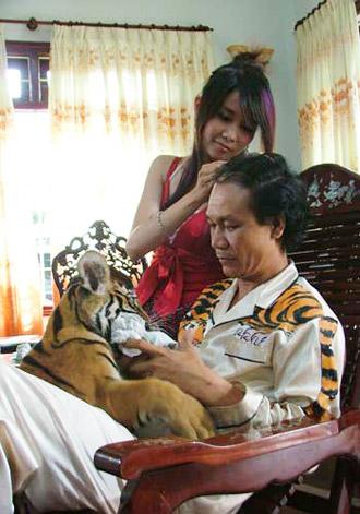 SỰ THẬT THÚ VỊ: Lão Cấn Quỳnh búp bê hóa ra mặc chung áo với Lê Thanh Chạy án suốt 12 năm-3