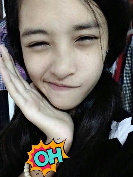 Loạt hình nhí nhảnh cá cảnh của Trần Tiểu Vy trước khi đăng quang Hoa hậu Việt Nam 2018-2