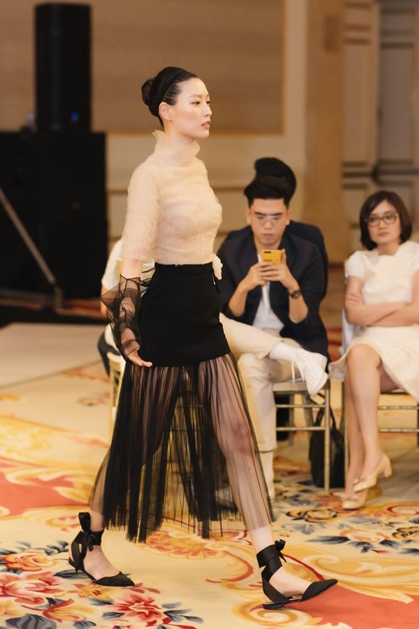 Lệ Hằng lâu lắm mới catwalk nhưng đã diễn thời trang là làm luôn vedette-5