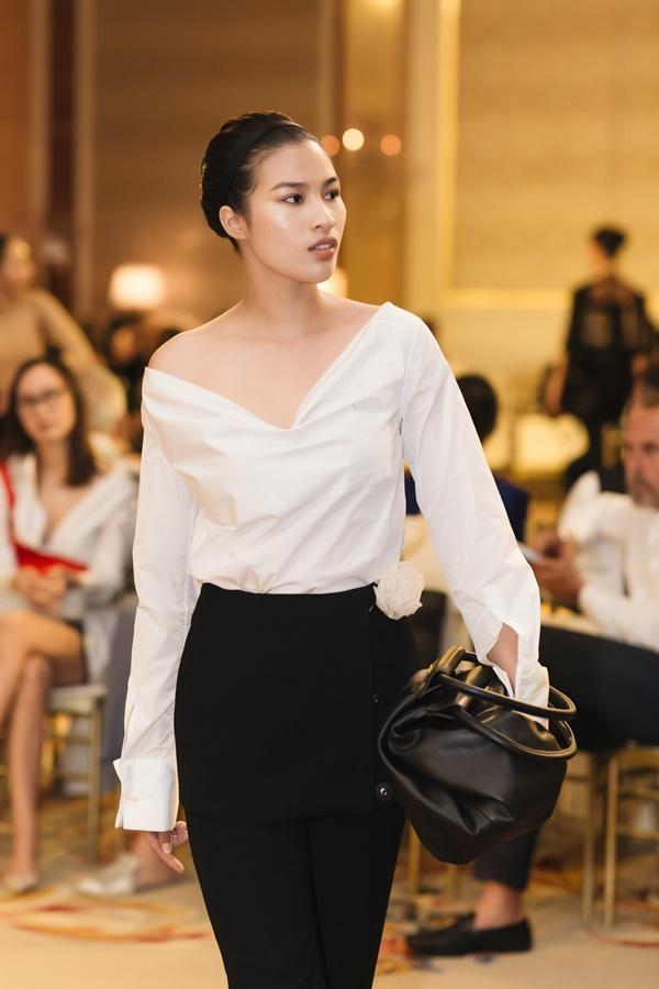 Lệ Hằng lâu lắm mới catwalk nhưng đã diễn thời trang là làm luôn vedette-15