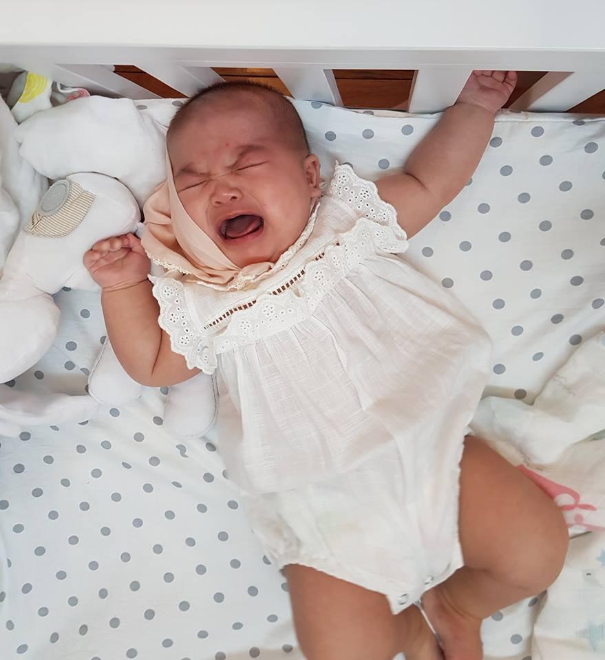 Lần hiếm hoi hotgirl Tú Linh công khai ảnh cận mặt tiểu công chúa 4 tháng tuổi-7