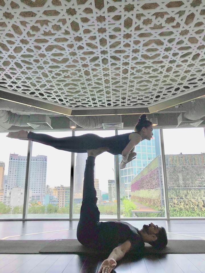 Trấn Thành tự tin về độ ngầu, Hari Won tiết lộ về điều các cô gái mong muốn-4