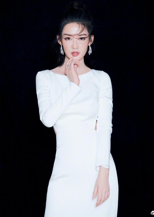 Hàm Hương của Như Ý truyện: Mỹ nhân tài sắc từng khiến Dương Dương và Lý Dịch Phong say đắm-10