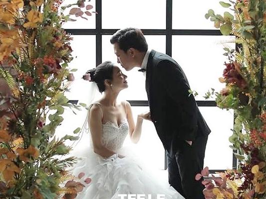 Người thân của Trường Giang bác tin đón dâu Nhã Phương bằng máy bay