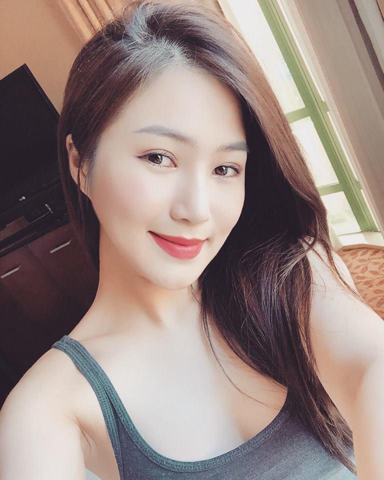 Anh Đức bị soi dáng ngủ kém duyên khi tựa đầu lên vòng 1 của Minh Tú-4