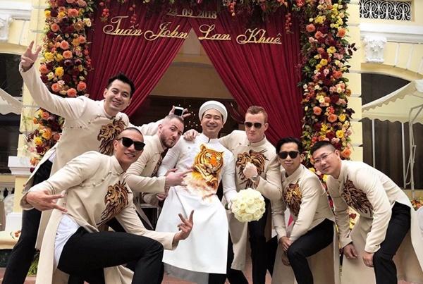 Lan Khuê cười rạng rỡ bên chồng - đại gia Tuấn John trong đám hỏi sáng nay-8