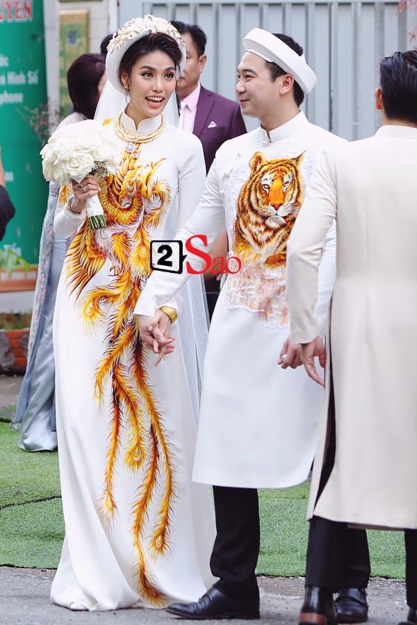 Đâu chỉ có Lan Khuê, rất nhiều mỹ nhân Việt đẹp thuần khiết khi mặc áo dài trắng trong ngày làm cô dâu-1