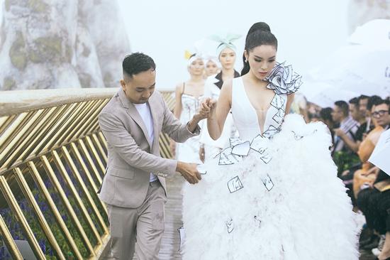 Căng rồi đây: Lan Khuê đụng hàng với Kỳ Duyên nhưng bị dìm hàng thê thảm với mái tóc chổi xể-6