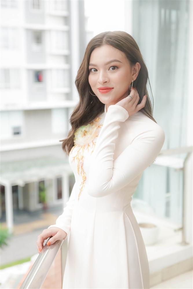 Làm gì có dàn phù dâu nào xinh có hội, lầy có phường như ở đám hỏi Lan Khuê-13