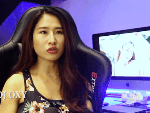 Mặc sexy cỡ này, liệu DJ Oxy có áp đảo phong cách DJ xứ Đài?-18