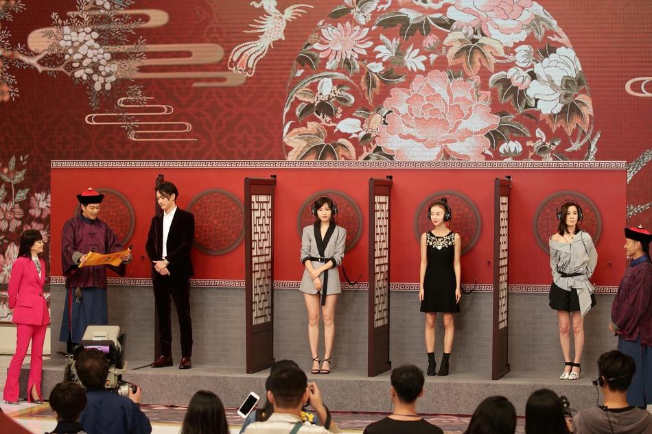 Dàn sao Diên Hi Công Lược tái ngộ: Xa Thi Mạn và Tần Lam đẹp bất phân thắng bại-6