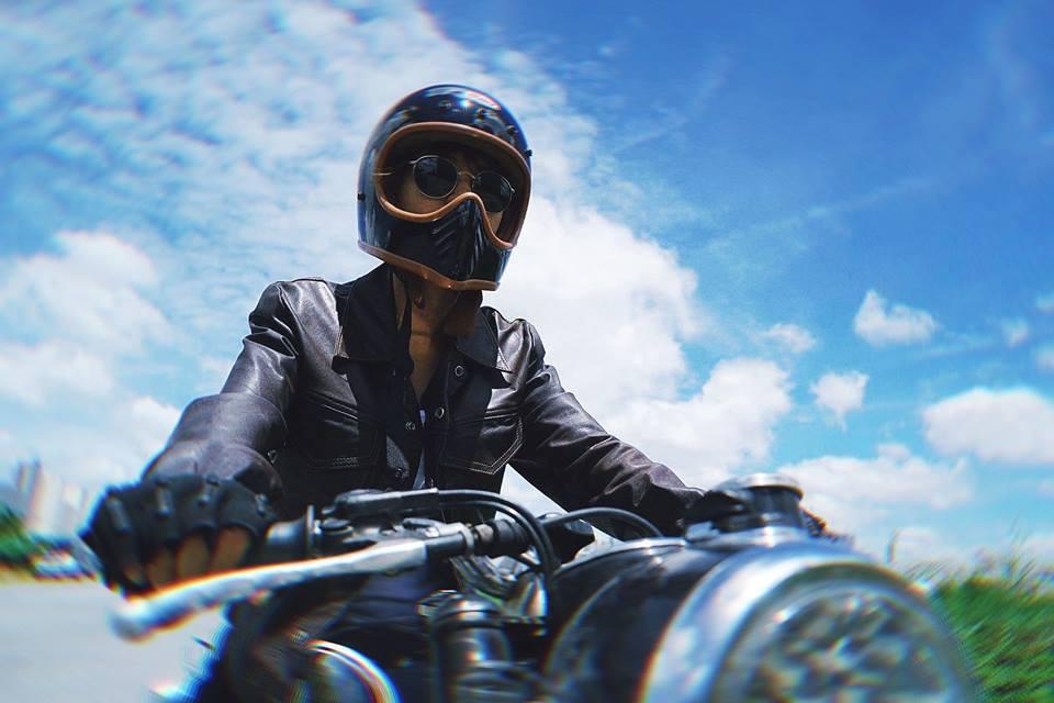 Danh tính 2 cô gái xinh đẹp công khai tỏ tình trên truyền hình được báo chí quốc tế đăng tin rầm rộ-4