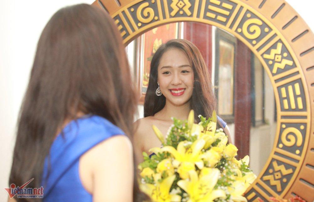 Căn hộ 220m2 của hot girl từng tặng hoa Tổng thống Trump-10