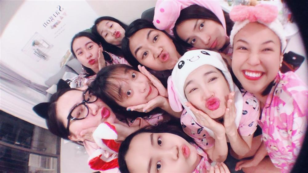 Bạn thân tiết lộ tình huống bất ngờ khi sát ngày cưới Nhã Phương mới đến nhờ bưng lễ giúp-9