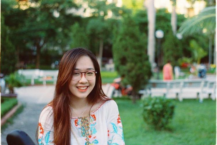 Nữ sinh tặng hoa Tổng thống Donald Trump khóa Facebook vì sợ bị chú ý-4