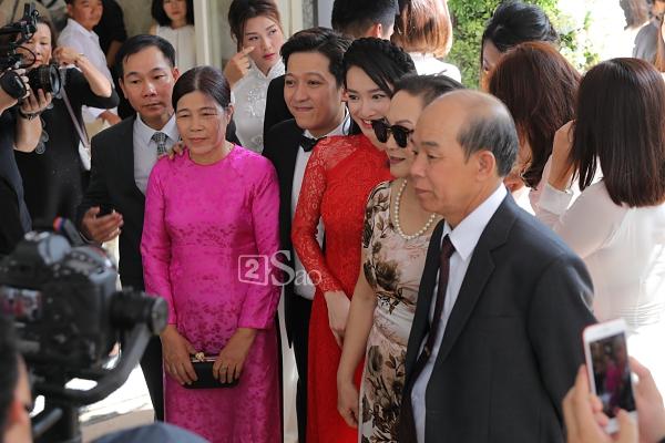 Bật mí quà cưới khủng của anh trai Trường Giang tặng vợ chồng nam danh hài ai nhìn cũng xuýt xoa-3